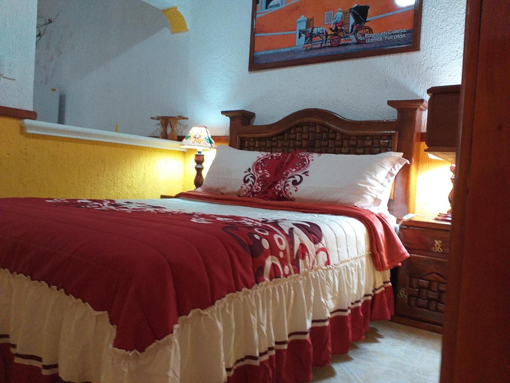 Casa Palagui Colonial Hotel Valladolid  Room photo